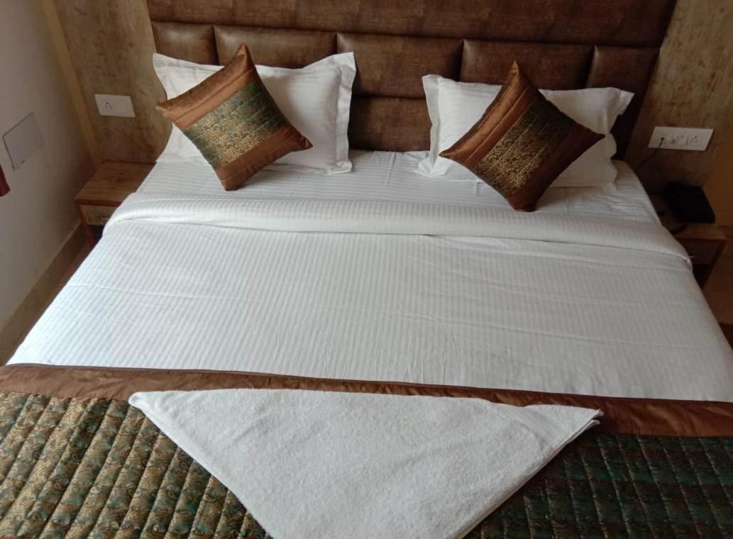 Hotel Broadway Nuova Delhi Esterno foto